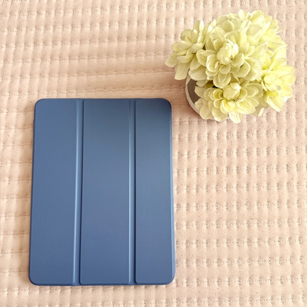 Ipad Case - Picture 1 of 4